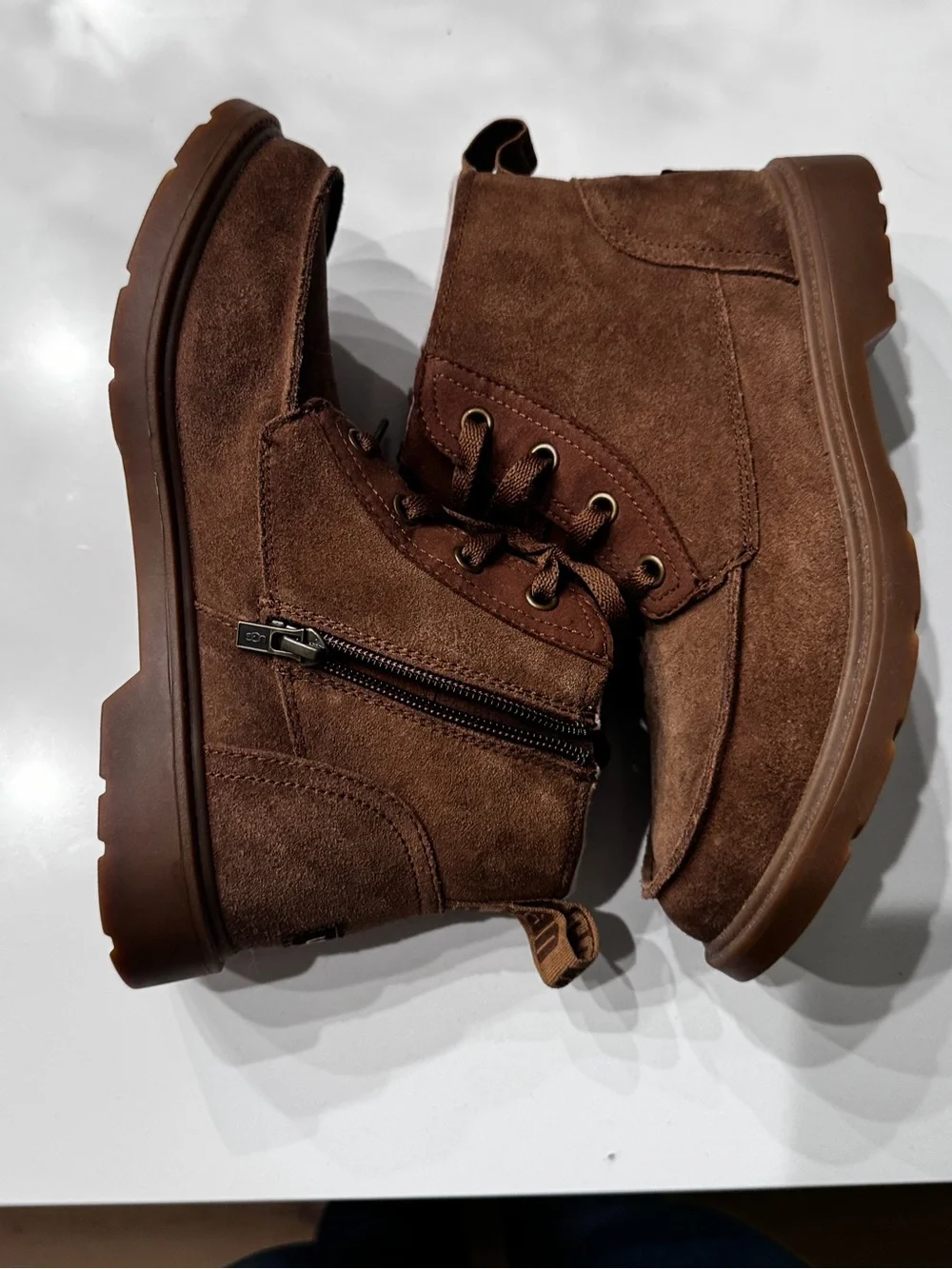 UGG Kids Chelham Weather Boot Boys Size 5 Never Worn No Box